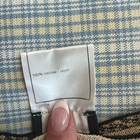 Chanel Top Black/Brown Tan Camelia Design Size 36/ US 4-6. - Picture 14 of 15